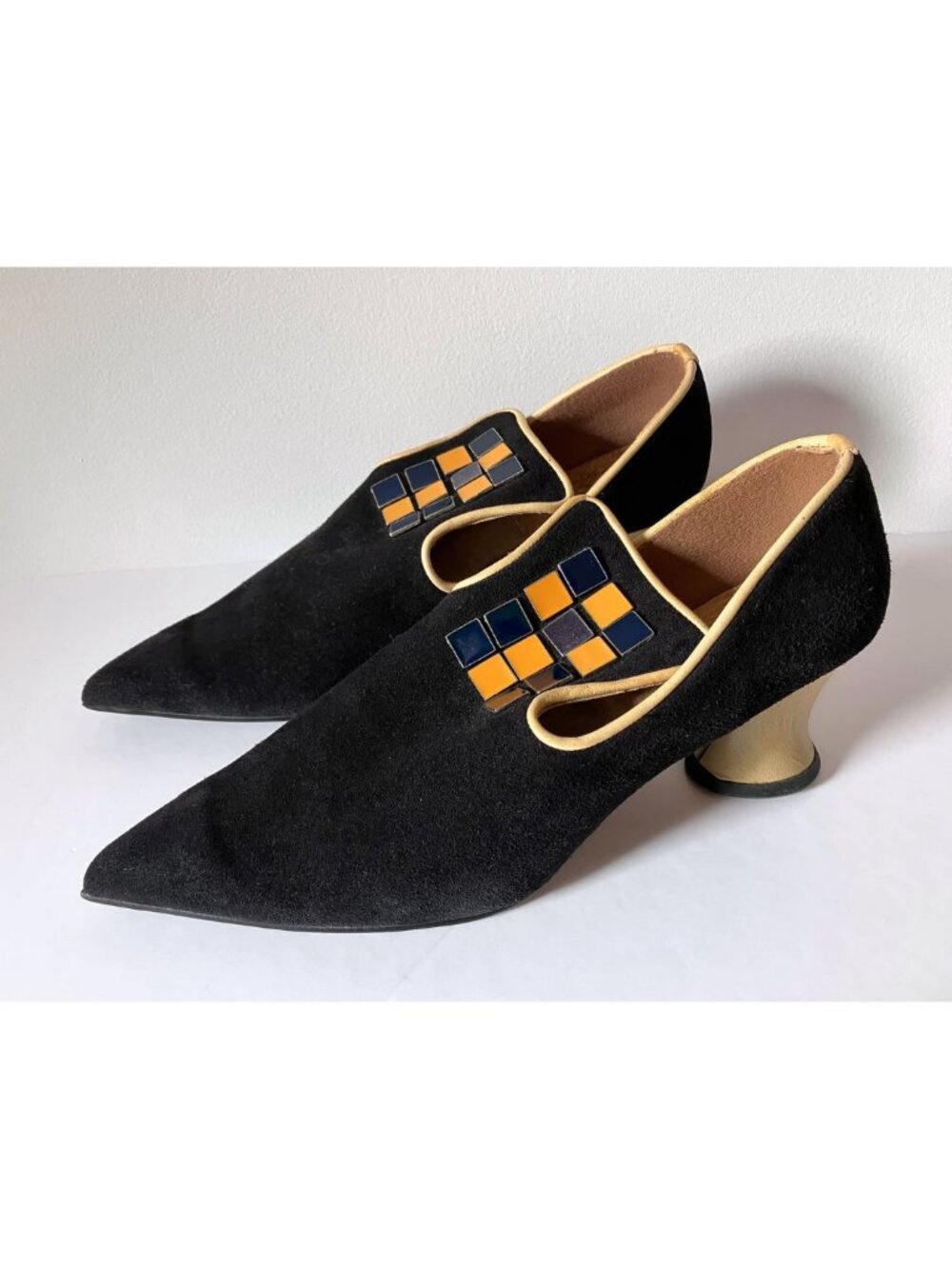 John Fluevog Jewel Black Suede Pointy Toe Vintage 1980s Pumps Size UK 8 Rare